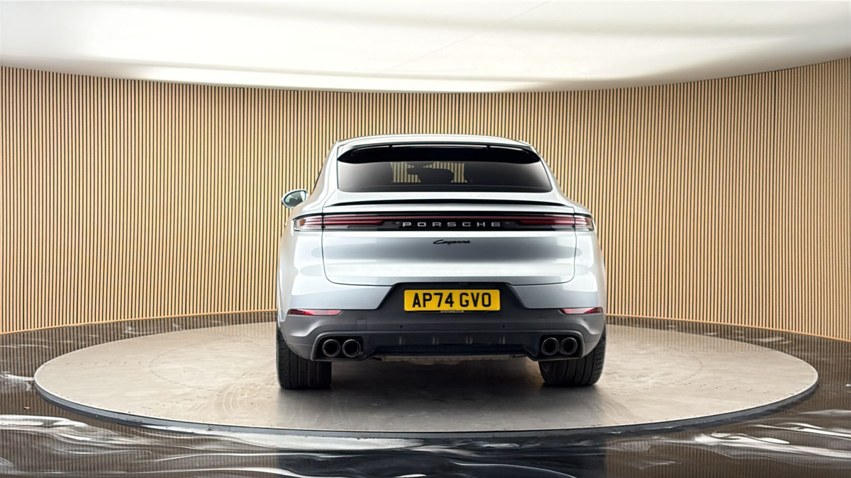 More views of Porsche Cayenne