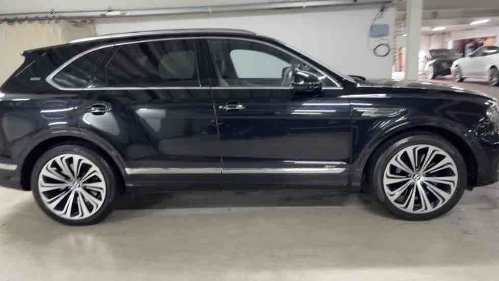 More views of Bentley Bentayga