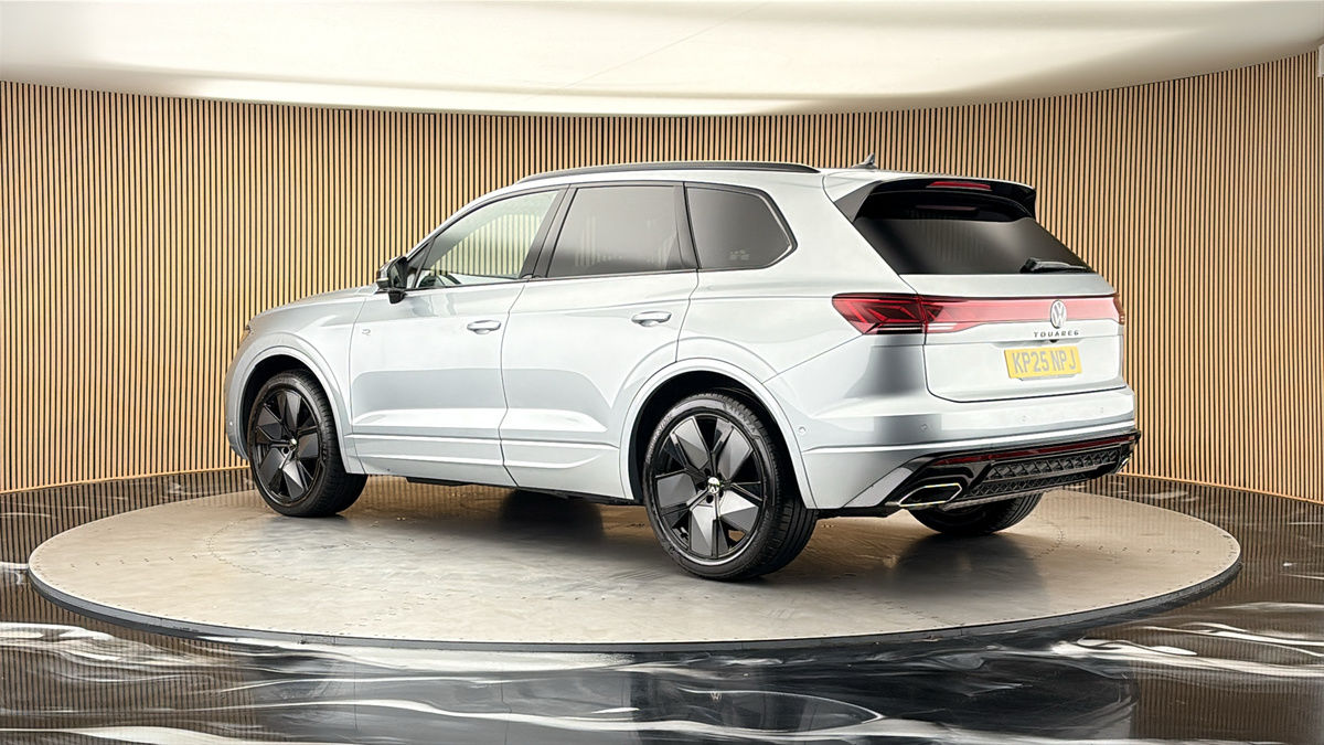 More views of Volkswagen Touareg