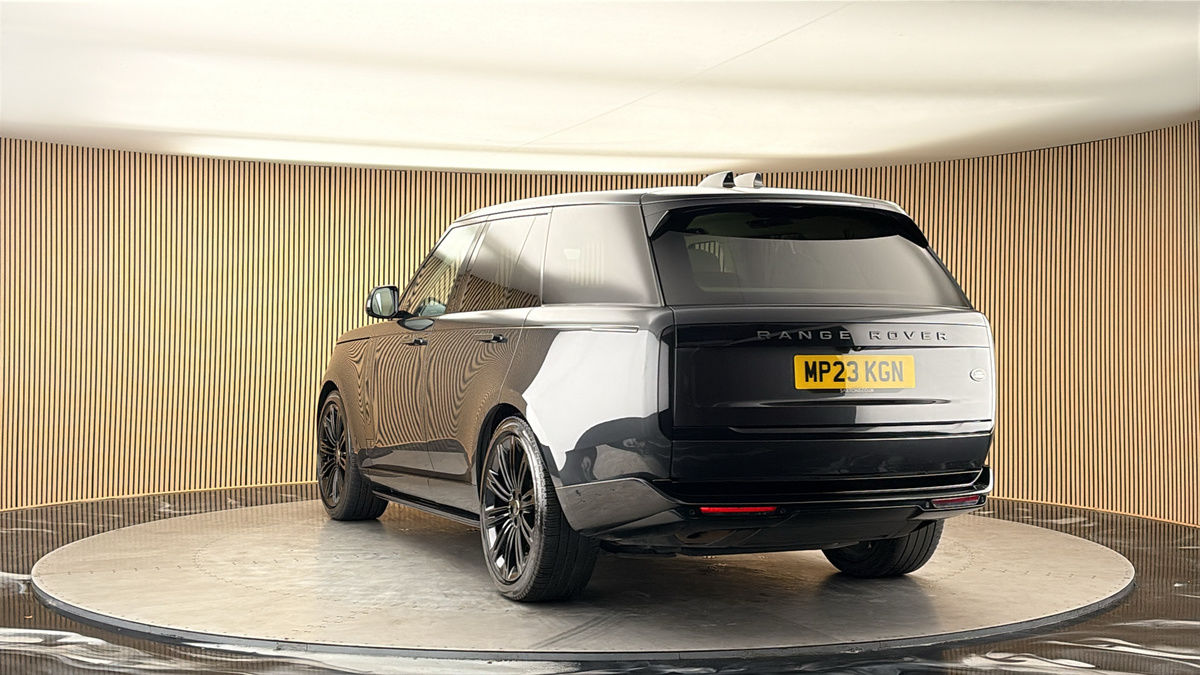 More views of Land Rover Range Rover