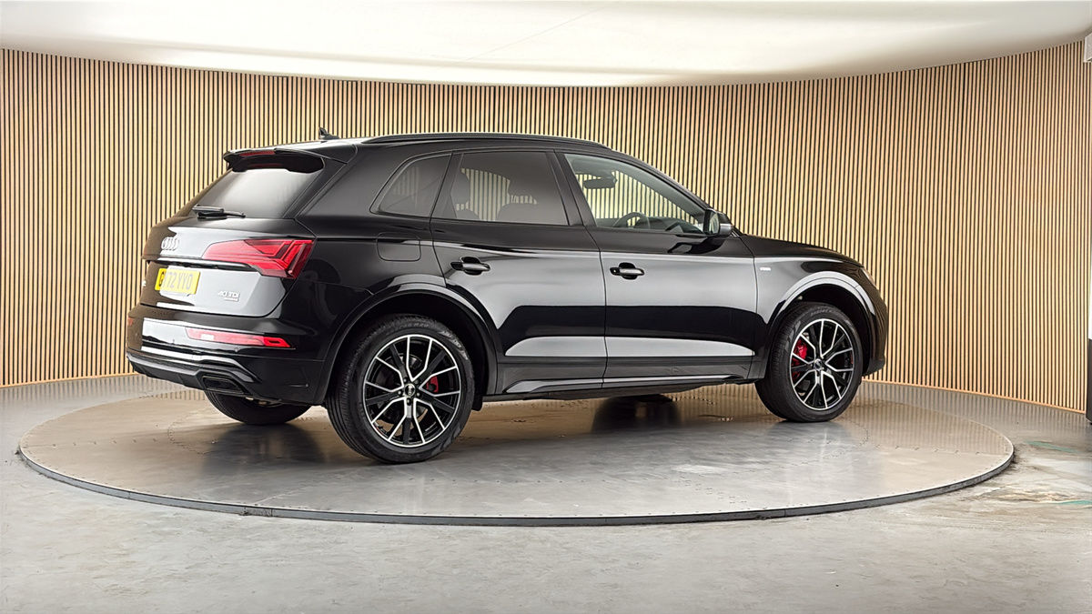 More views of Audi Q5