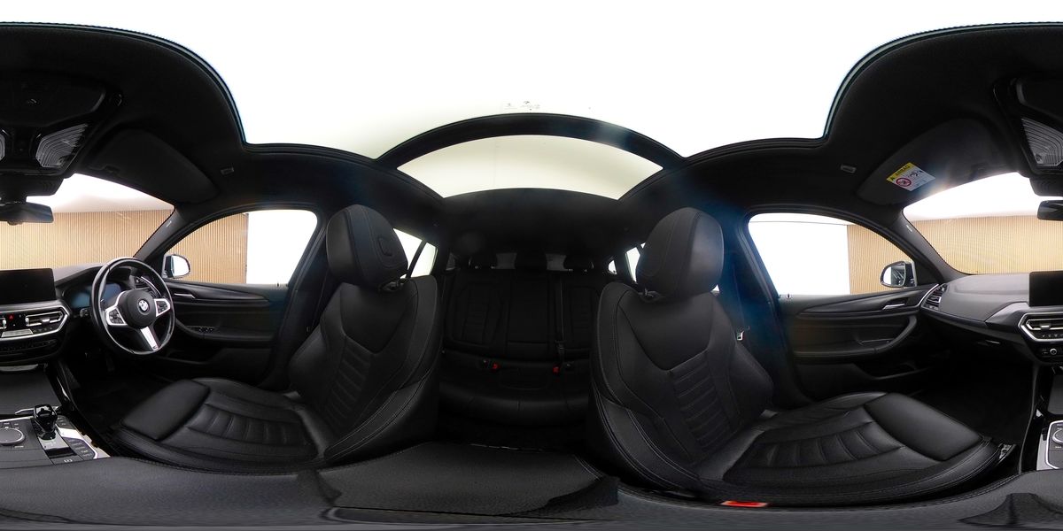 More views of BMW X4