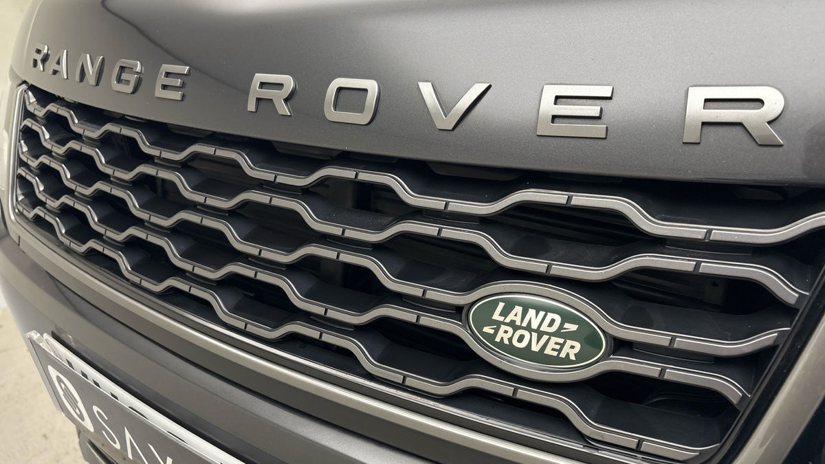 Land Rover Range Rover Sport Image 24