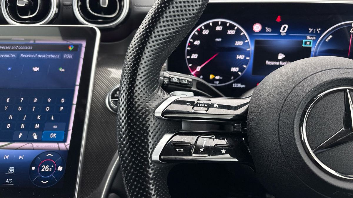 Mercedes-Benz GLC Image 13