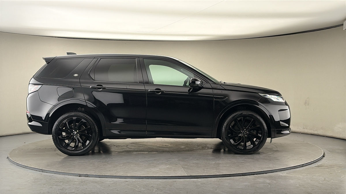 Land Rover Discovery Sport Image 16