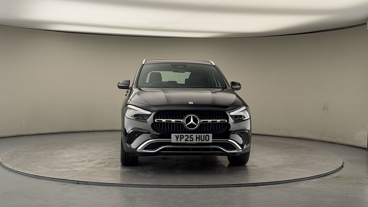 More views of Mercedes-Benz GLA