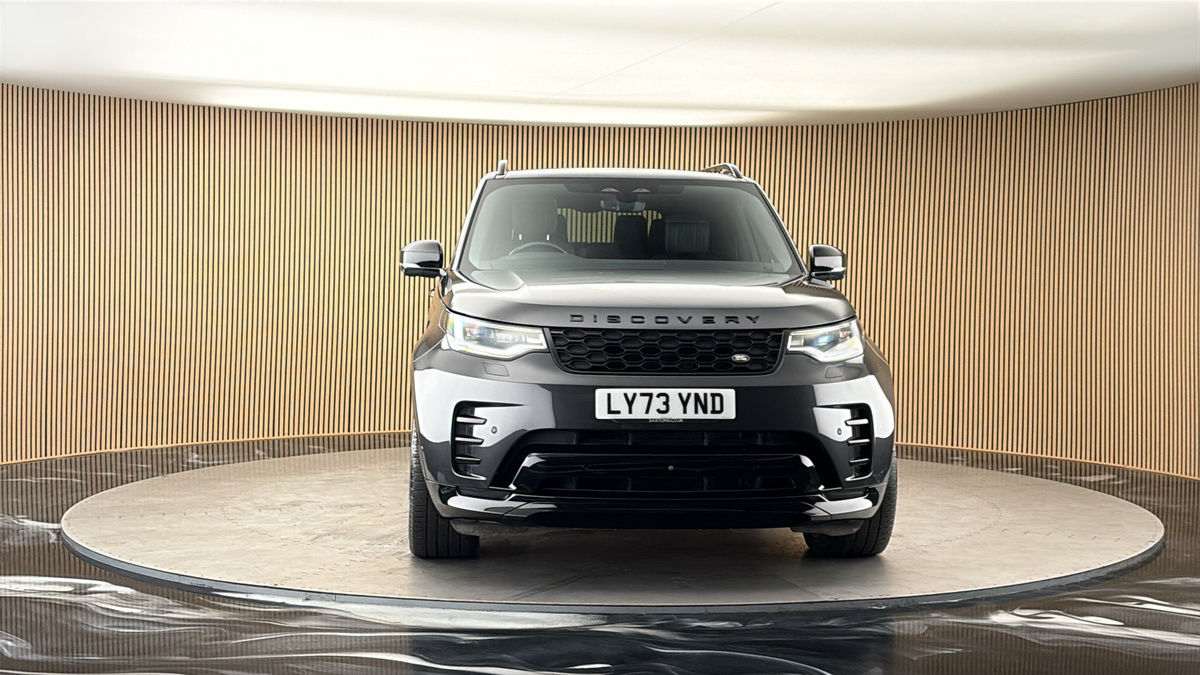 More views of Land Rover Discovery