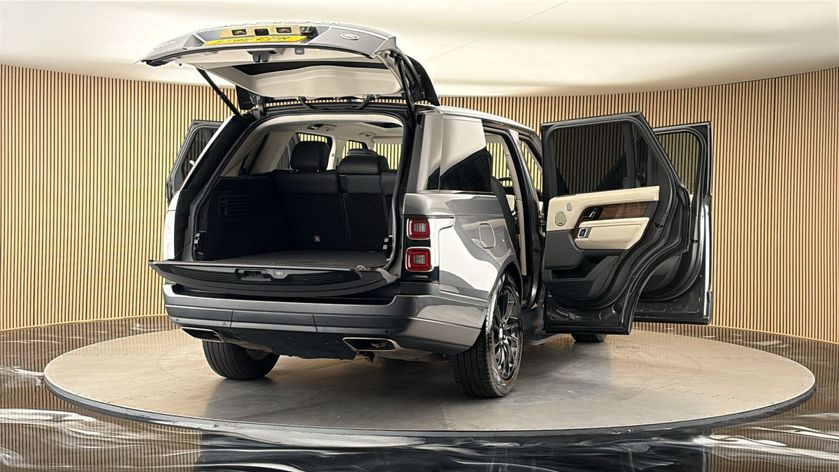 More views of Land Rover Range Rover