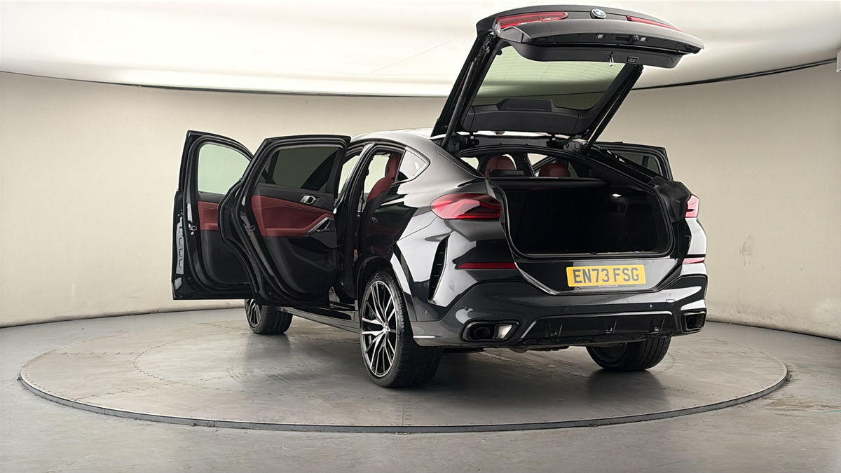 More views of BMW X6