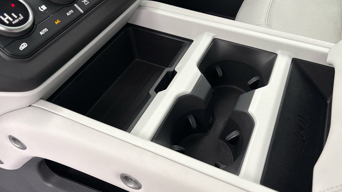 Land Rover Defender 110 Urban Image 60