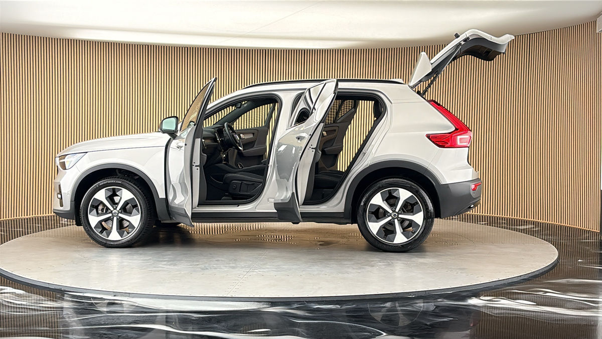 More views of Volvo XC40
