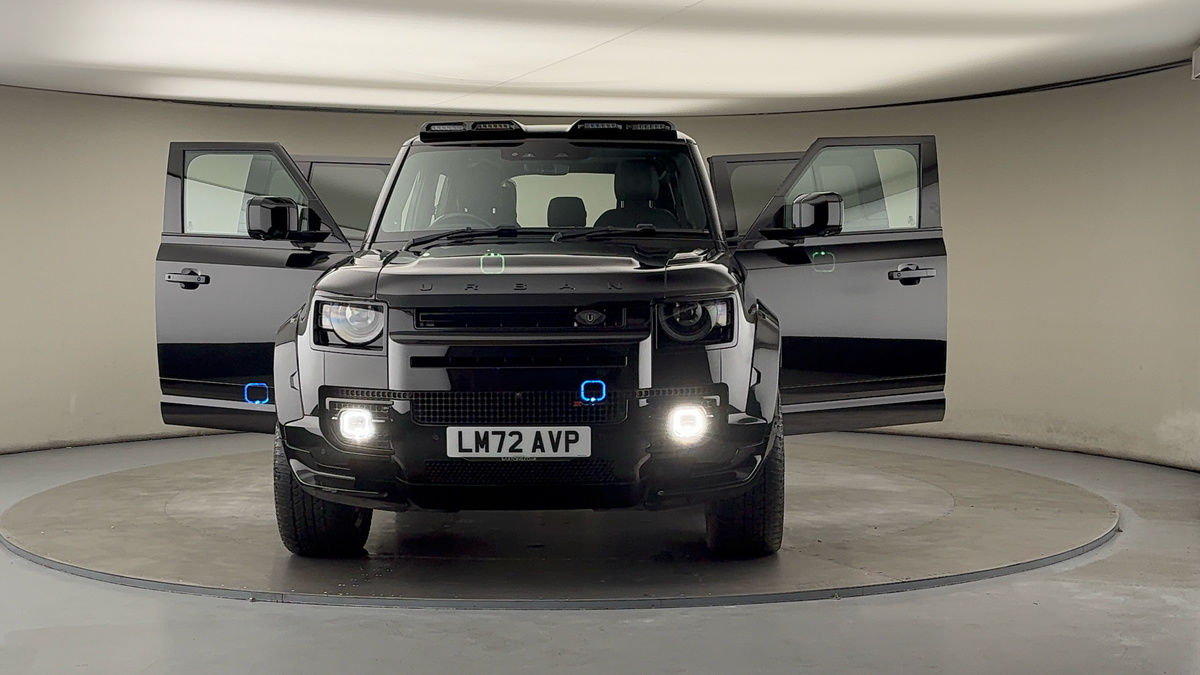 More views of Land Rover Defender 110