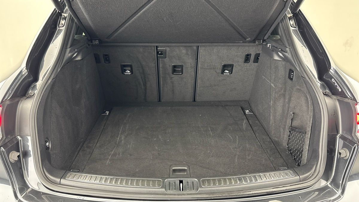 Porsche Macan Image 11