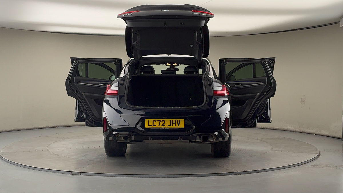 More views of BMW X4