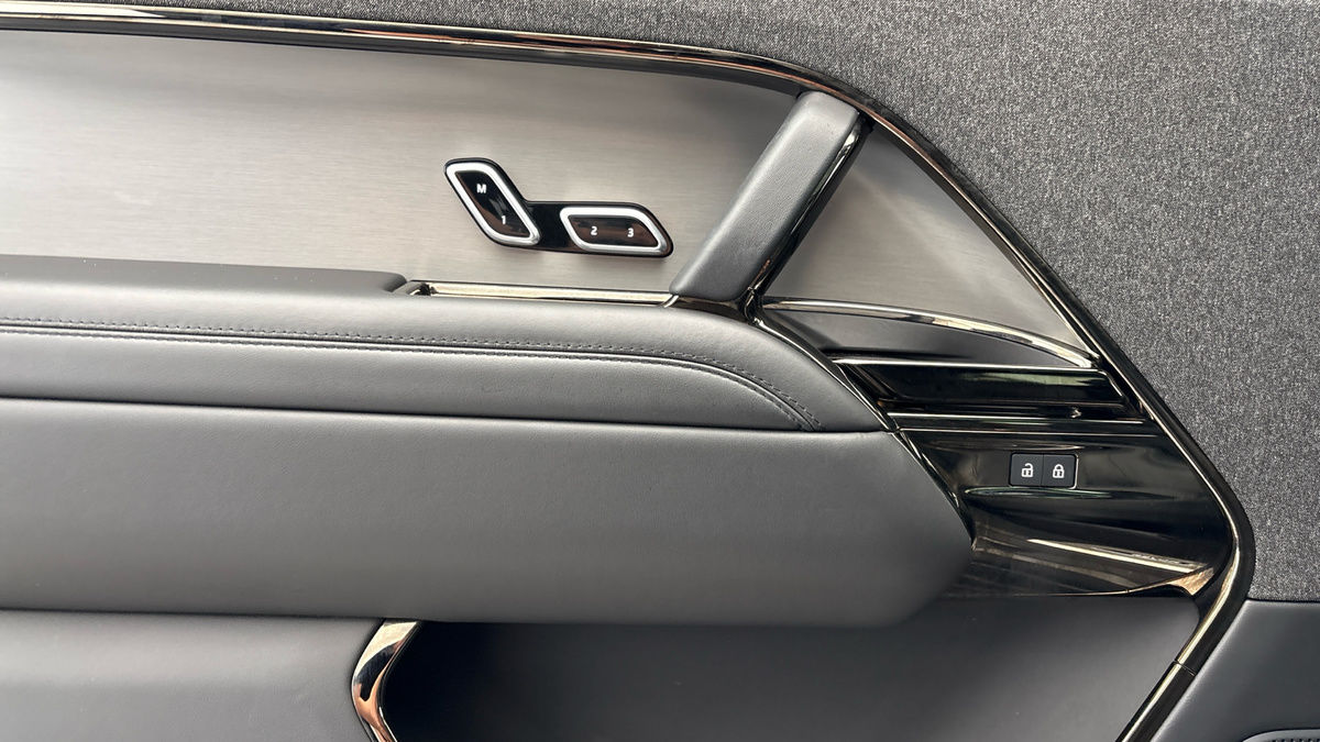 Land Rover Range Rover Sport Urban Image 19