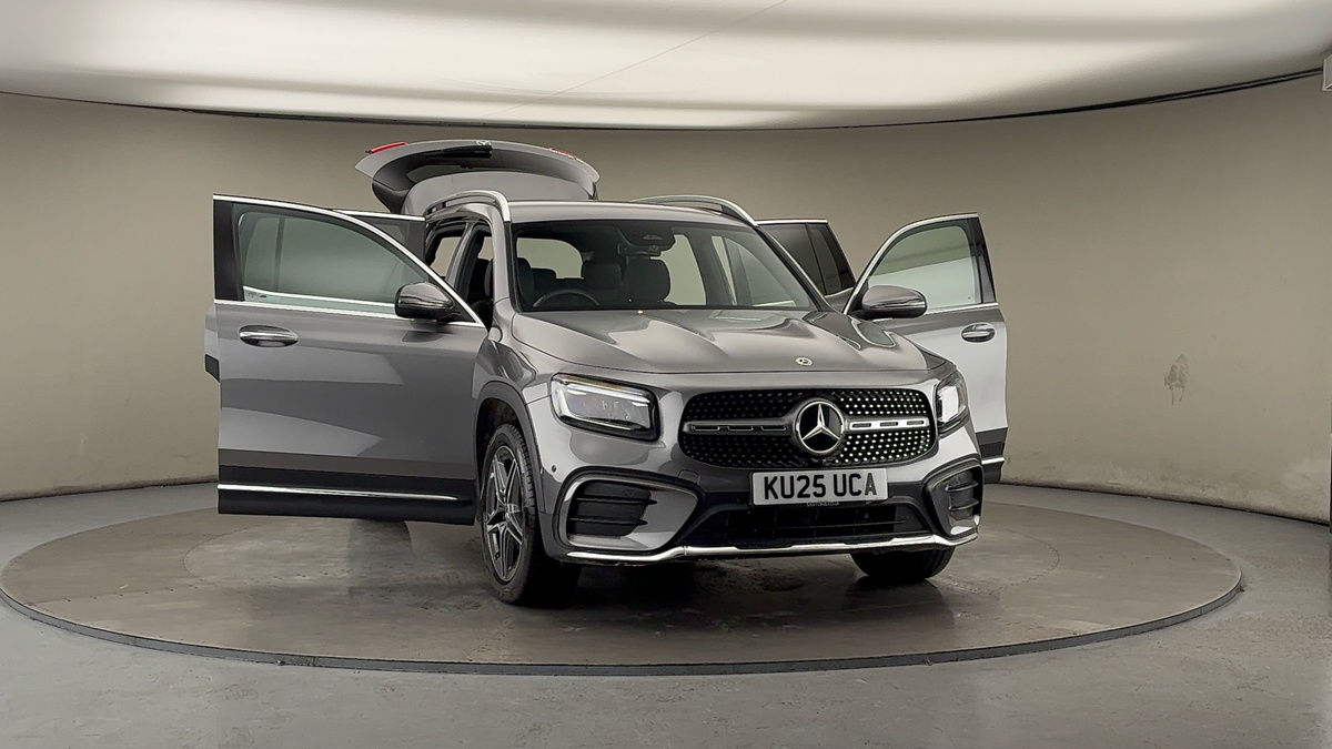 More views of Mercedes-Benz GLB