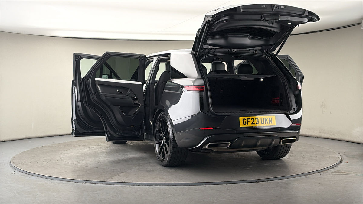 More views of Land Rover Range Rover Sport