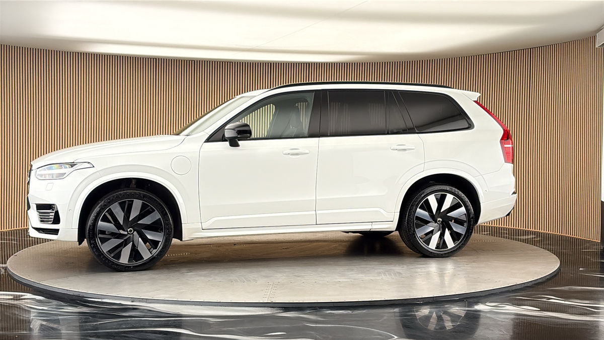 More views of Volvo XC90