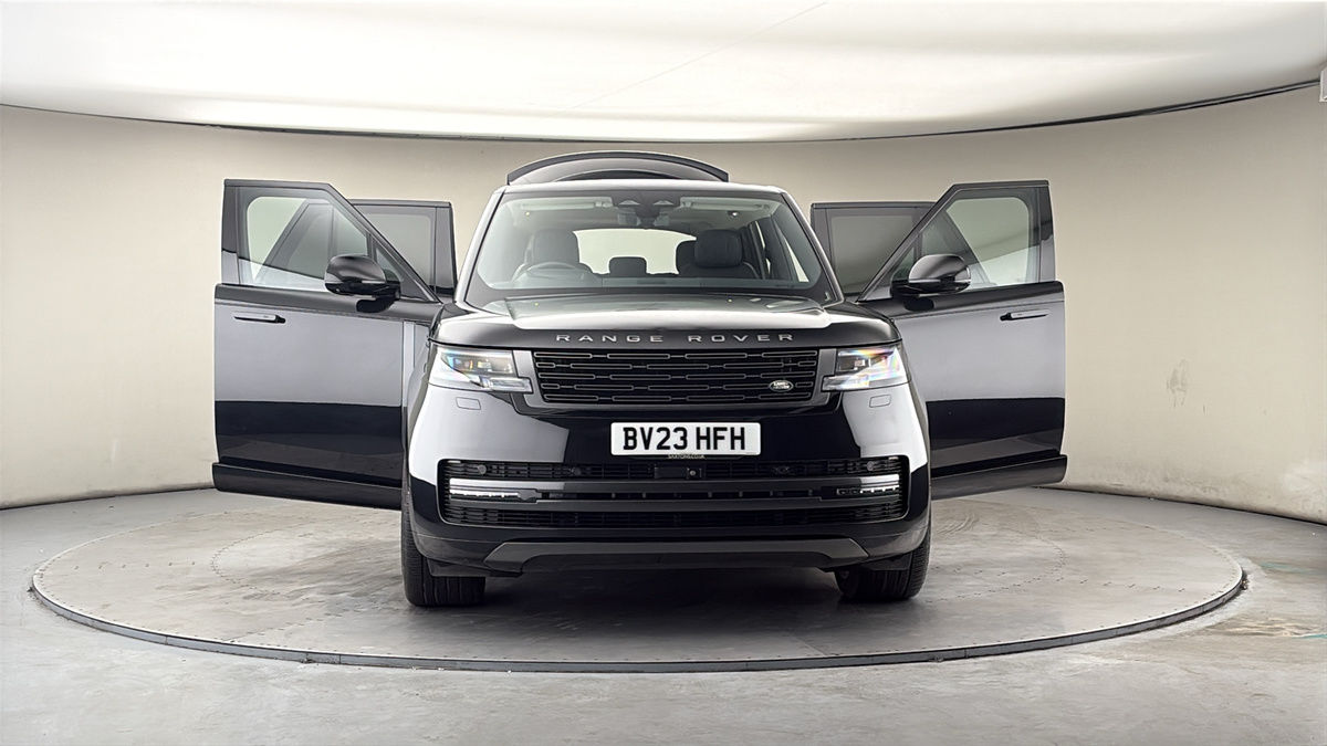 More views of Land Rover Range Rover