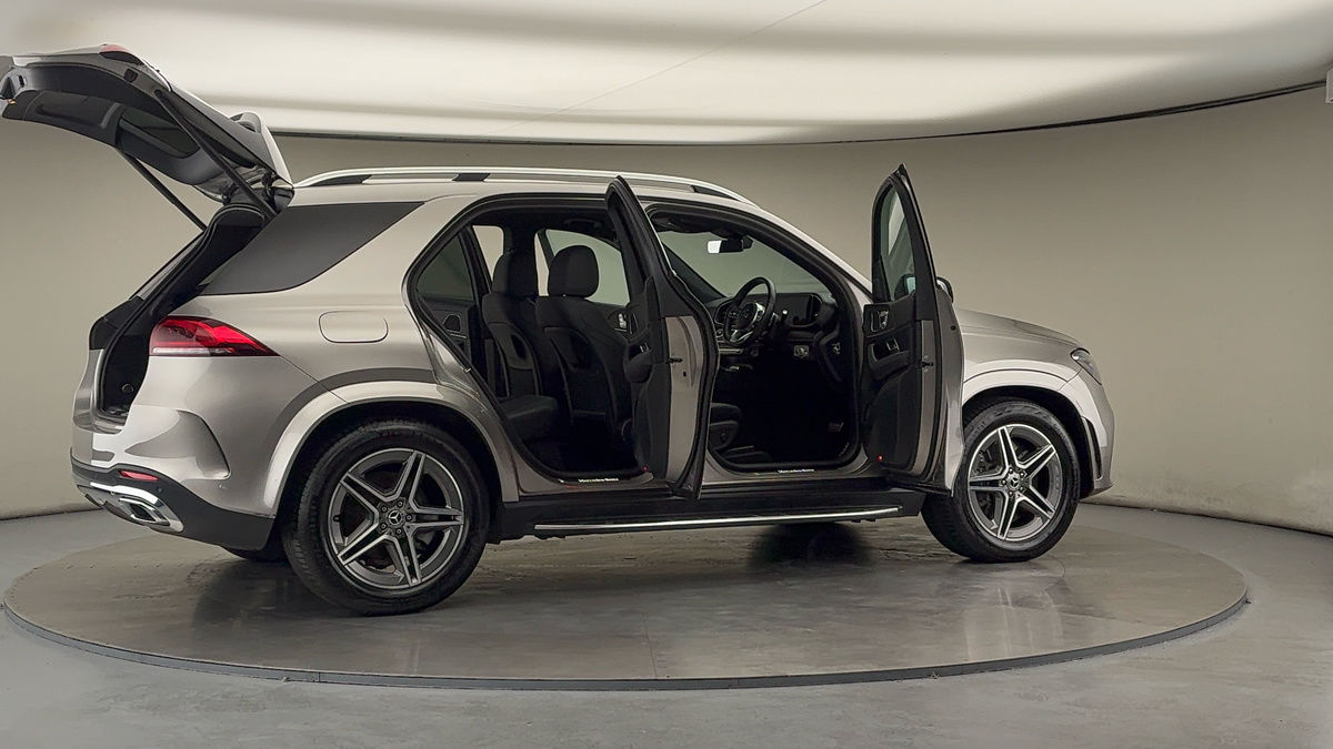 More views of Mercedes-Benz GLE