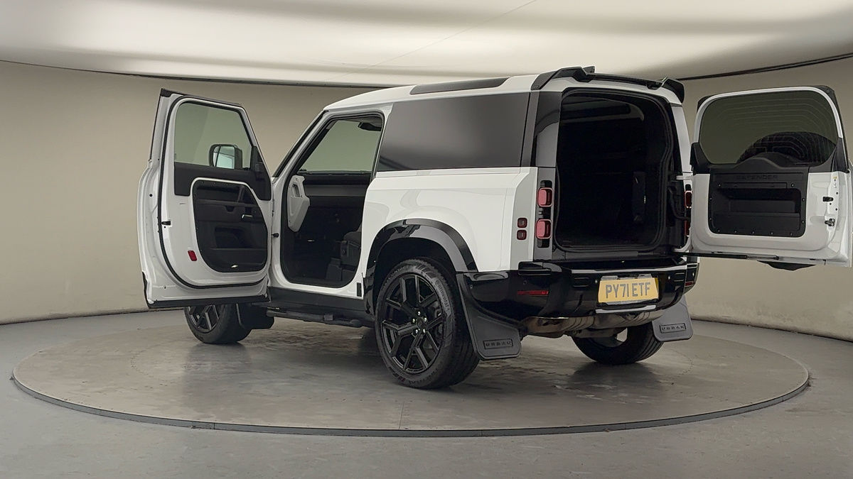 More views of Land Rover Defender 90