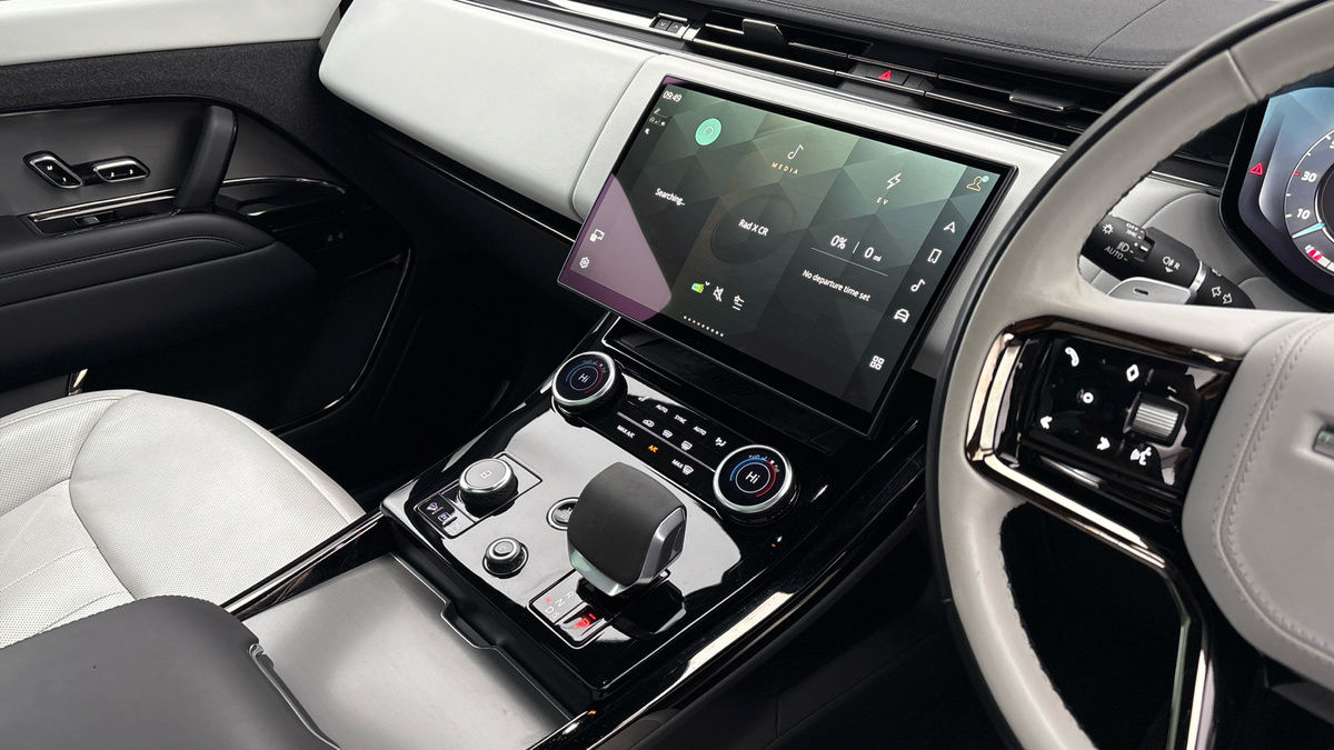 Land Rover Range Rover Sport Image 18