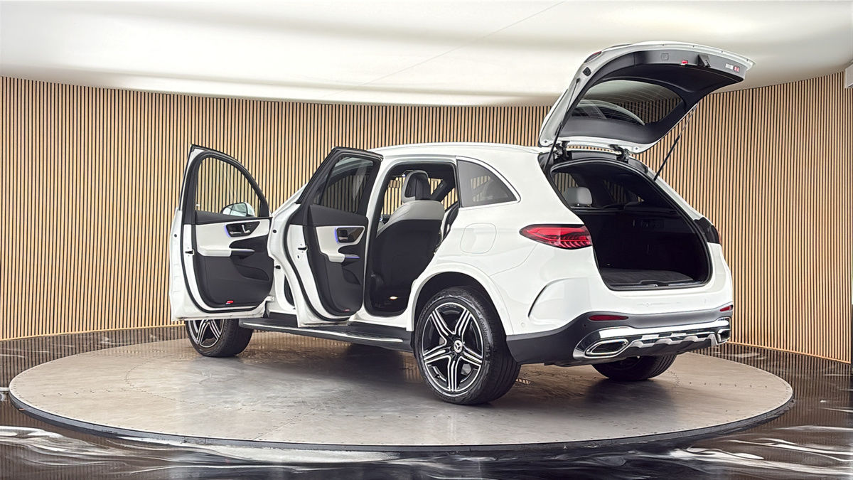 More views of Mercedes-Benz GLC