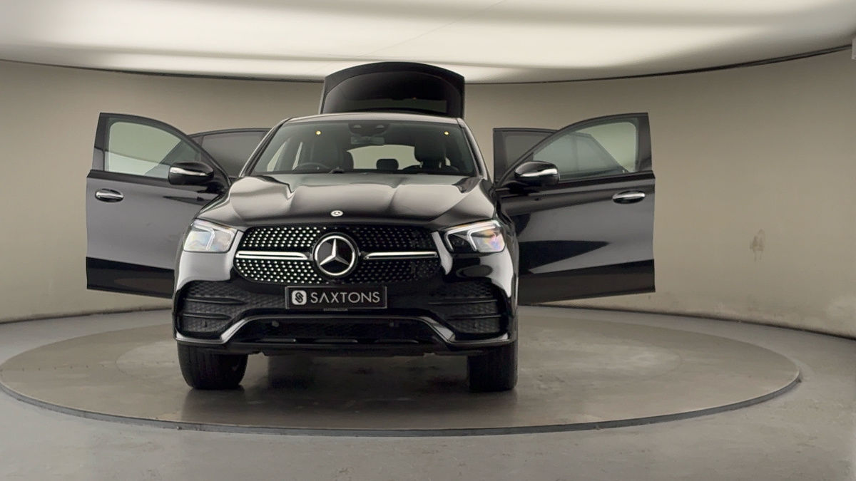 More views of Mercedes-Benz GLE