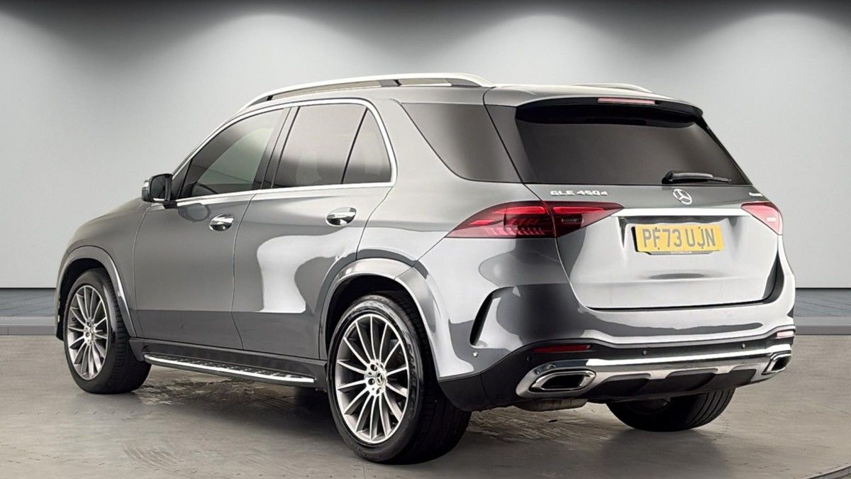 Mercedes-Benz GLE Image 2