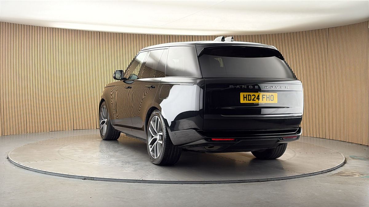 More views of Land Rover Range Rover