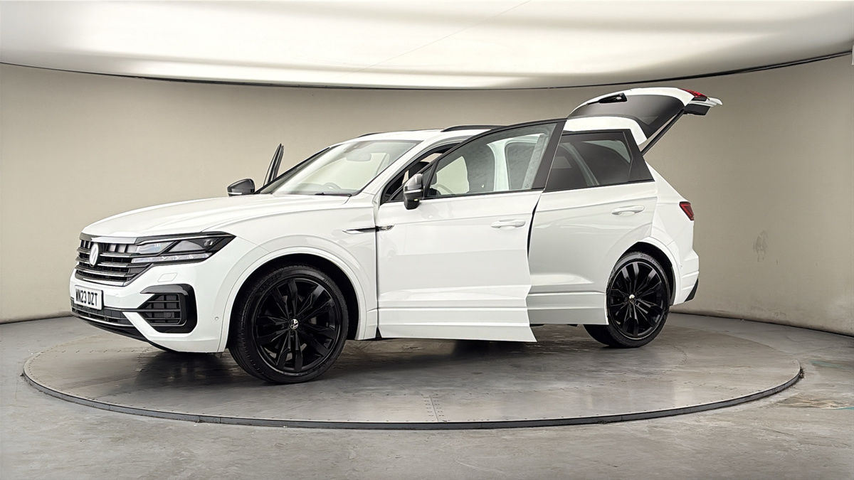 More views of Volkswagen Touareg
