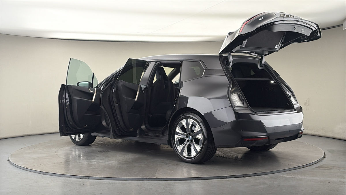 More views of BMW iX