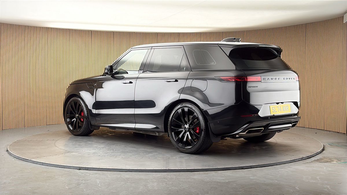 More views of Land Rover Range Rover Sport