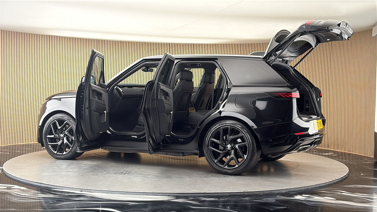 More views of Land Rover Range Rover Sport