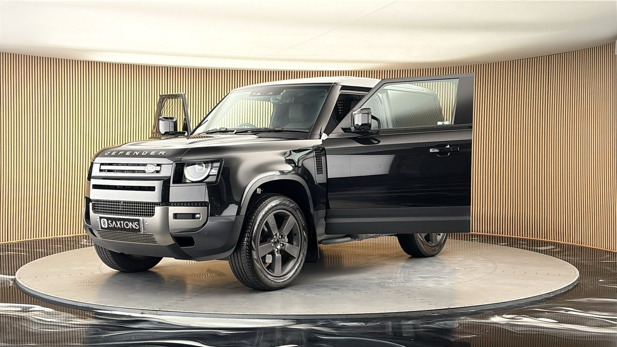 More views of Land Rover Defender 90