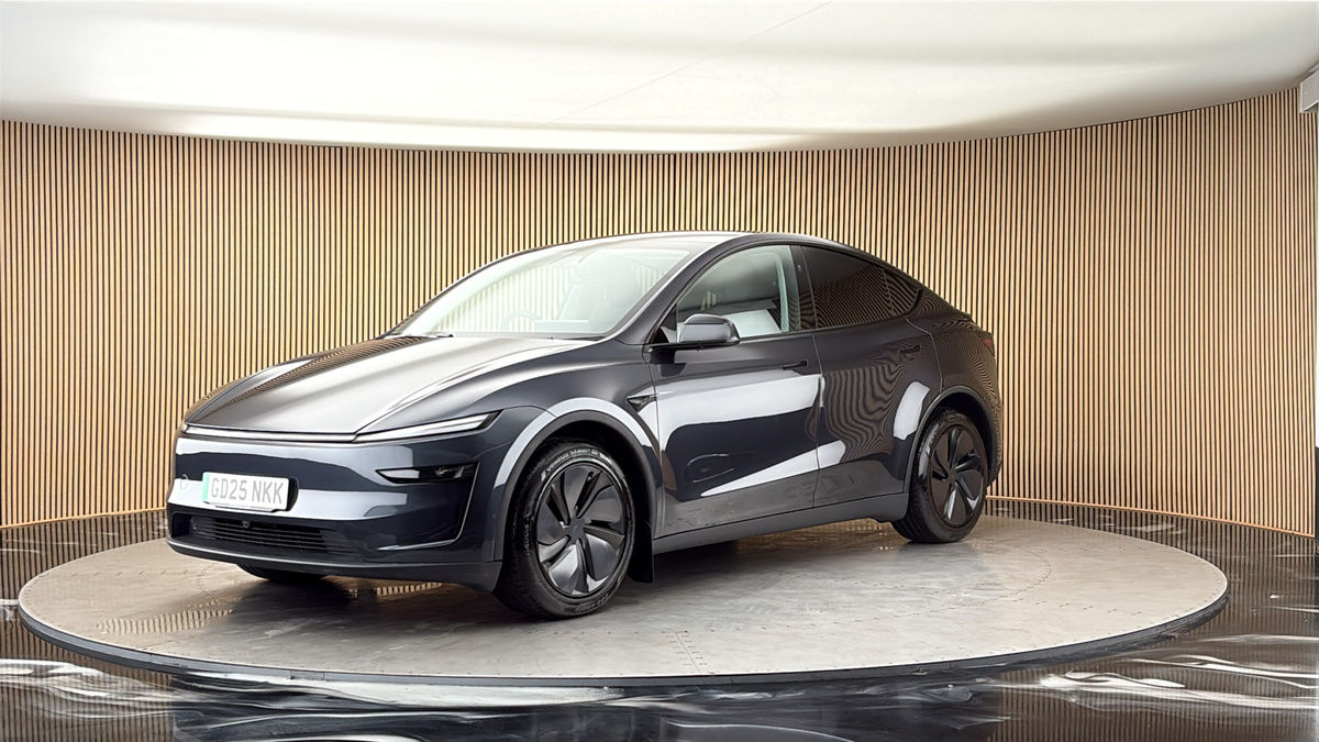 Tesla Model Y Image 20