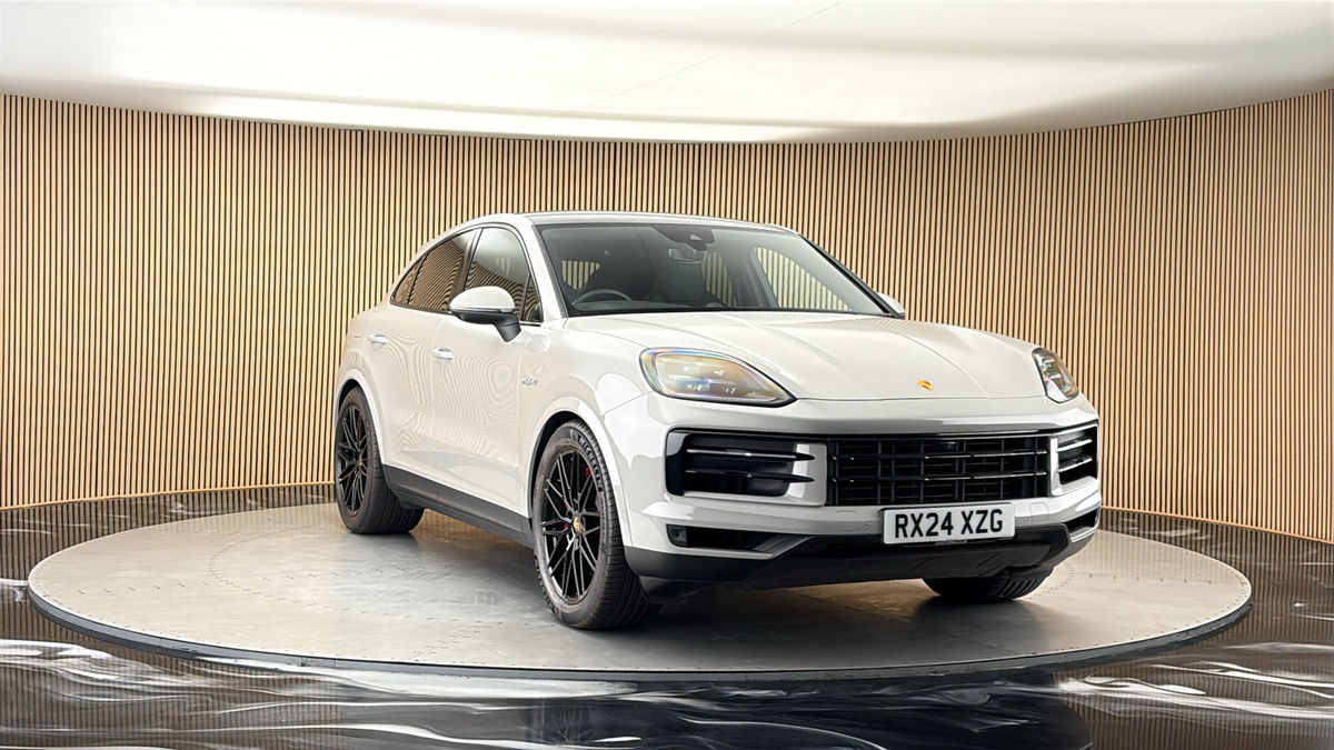 More views of Porsche Cayenne