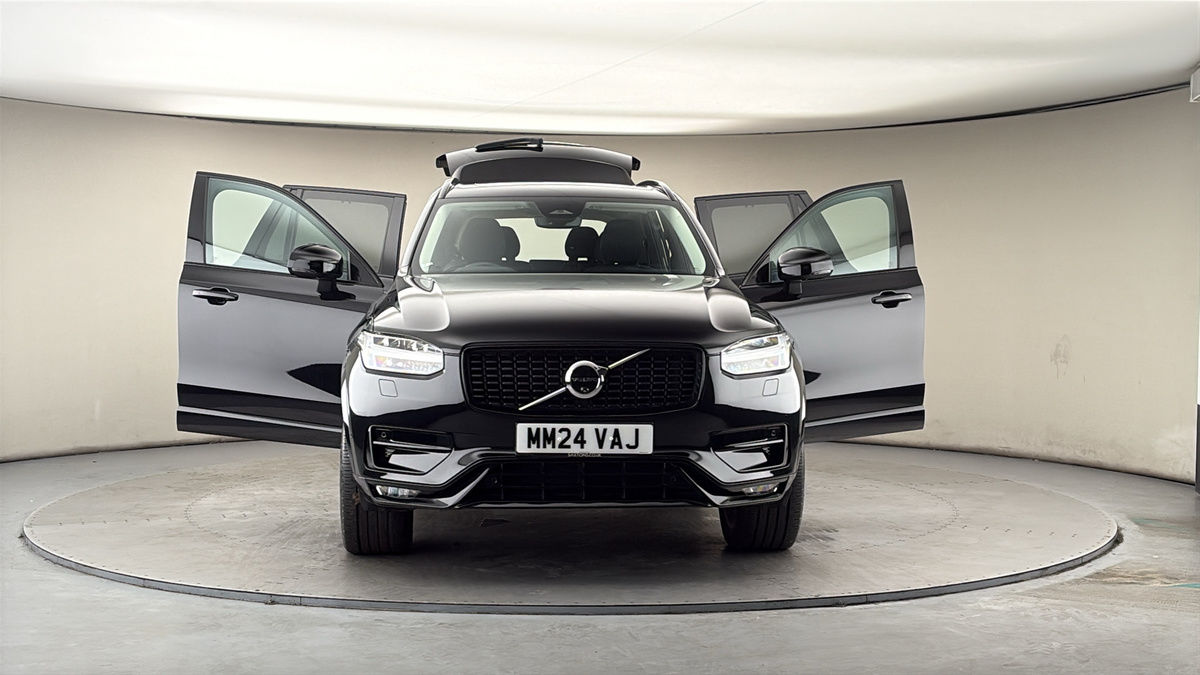 More views of Volvo XC90