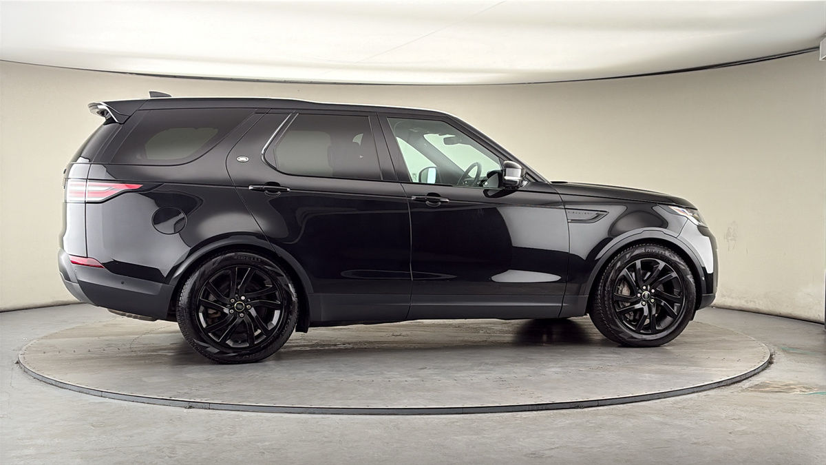 More views of Land Rover Discovery