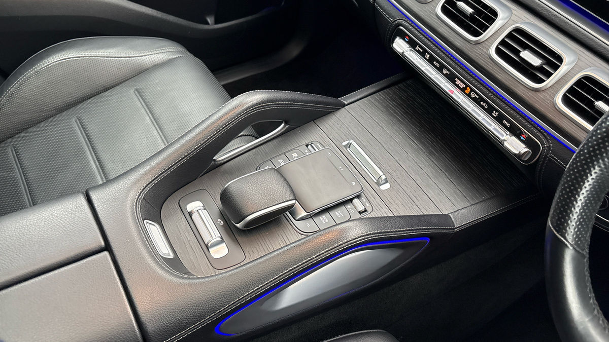 Mercedes-Benz GLE Image 18
