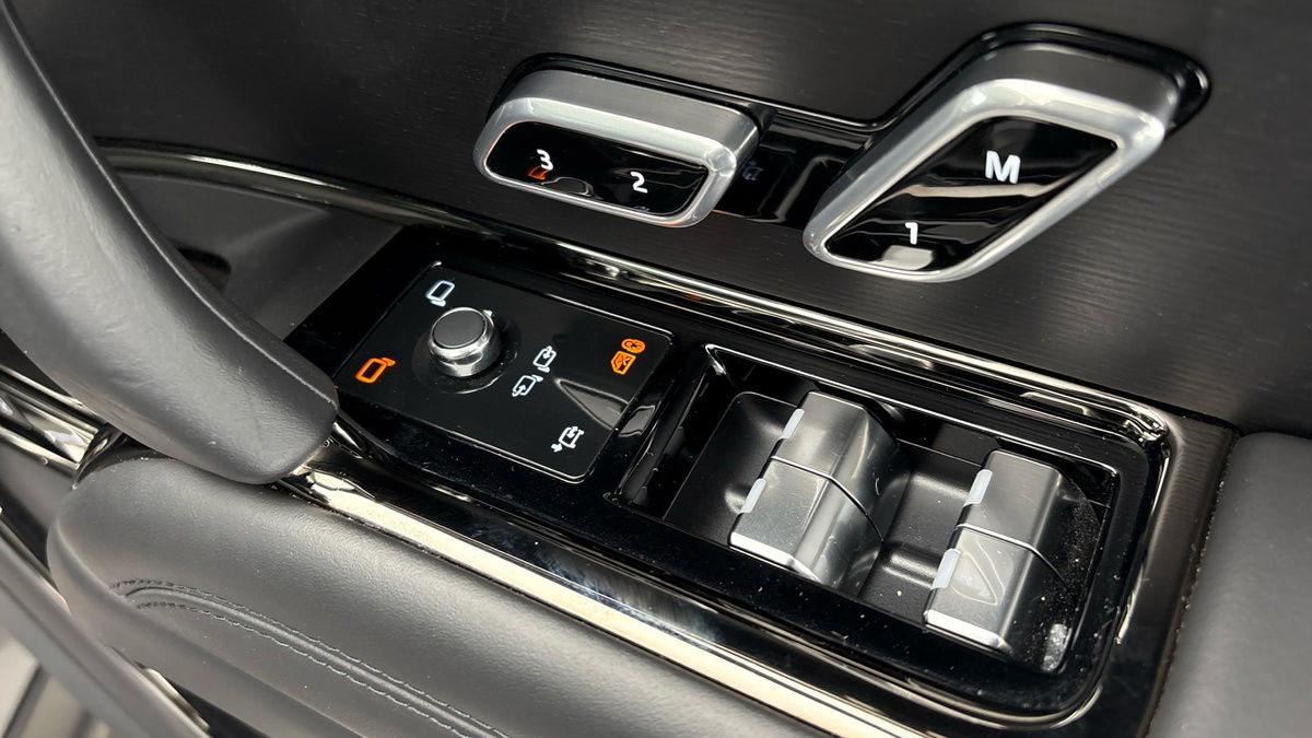 Land Rover Range Rover Sport Image 25