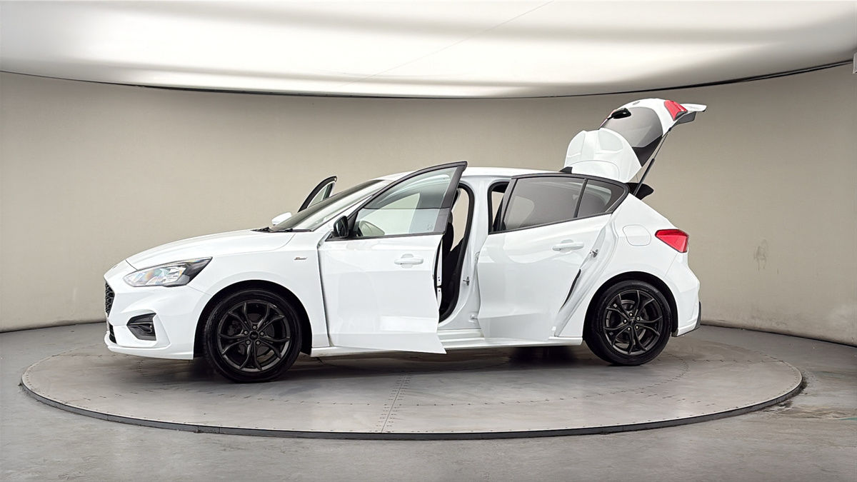 More views of Ford Focus