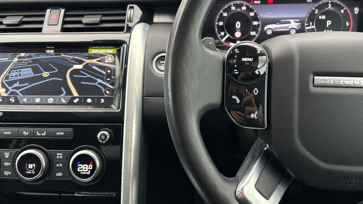 Land Rover Discovery Image 13