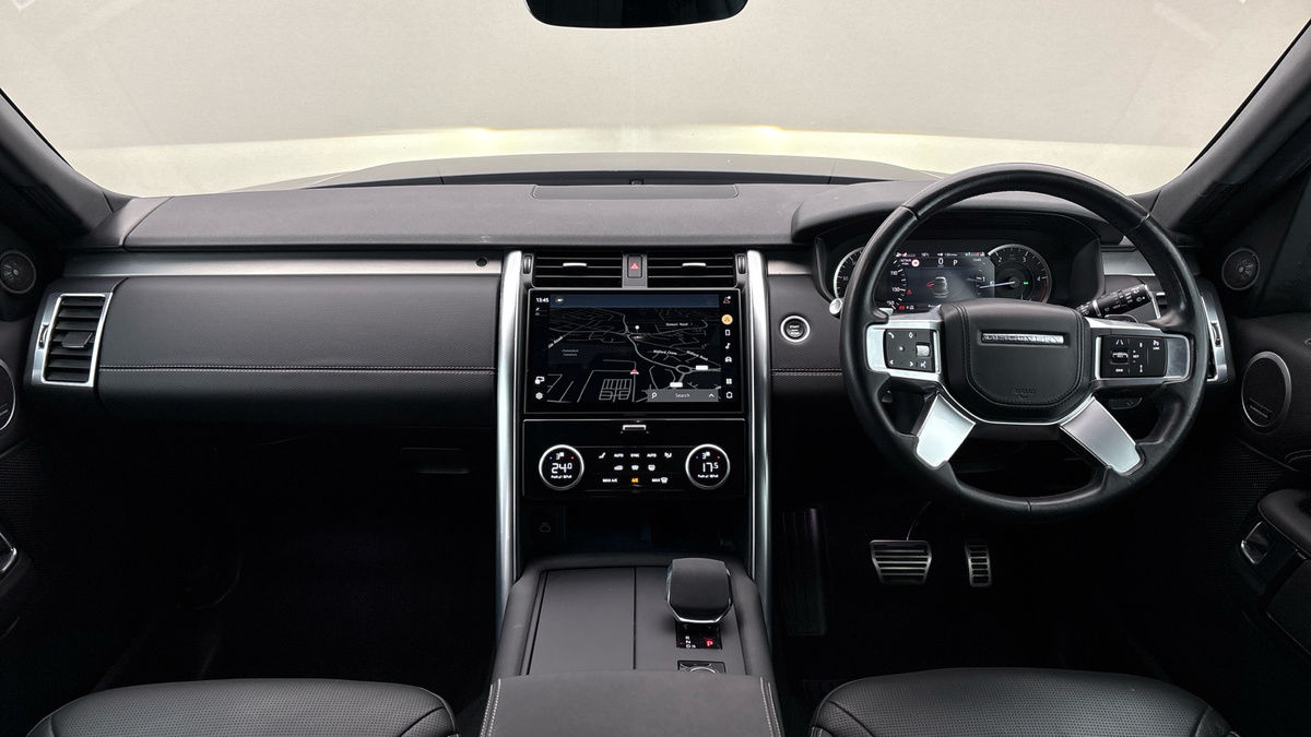 Land Rover Discovery Image 12