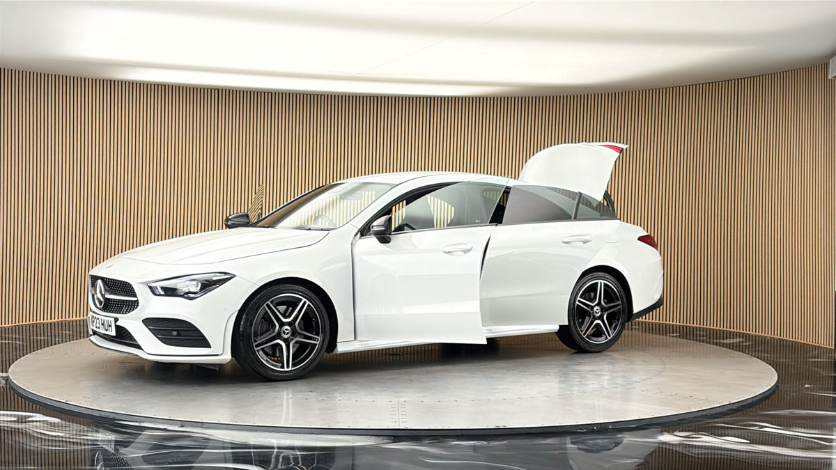 More views of Mercedes-Benz CLA