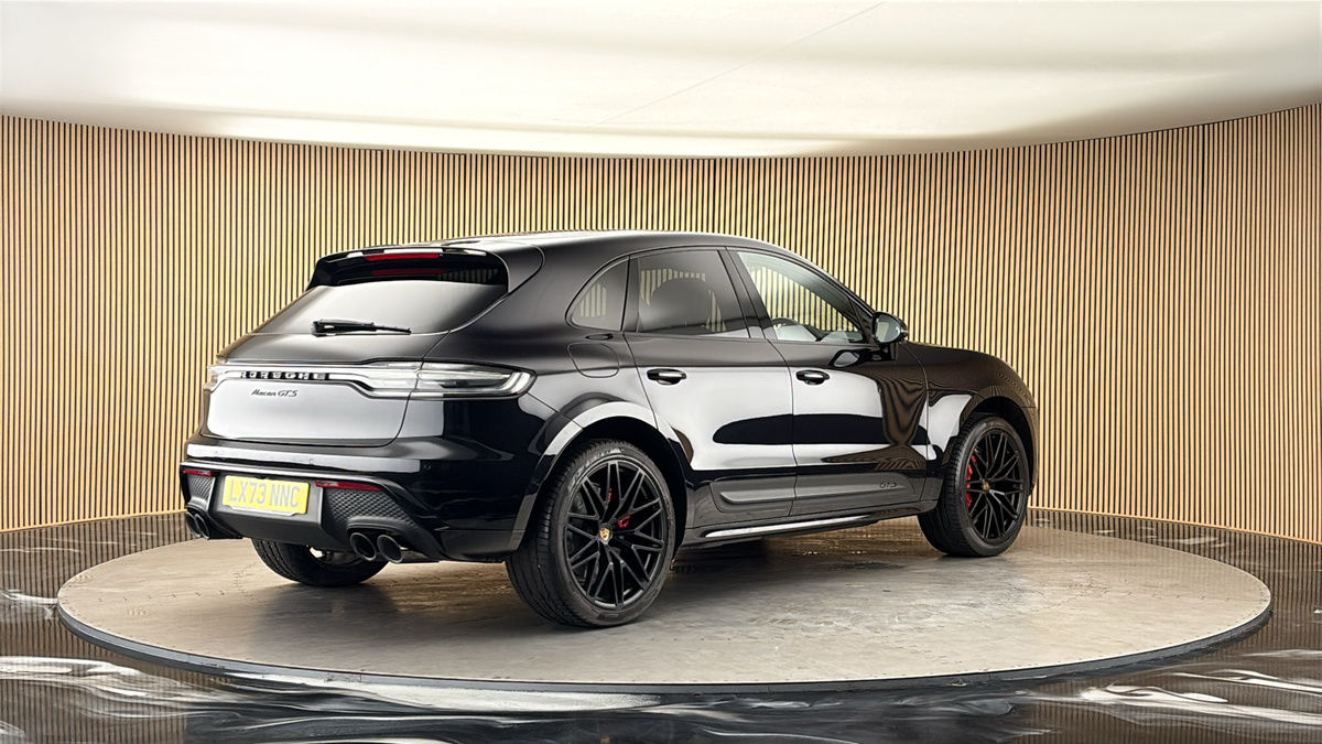 Porsche Macan Image 21