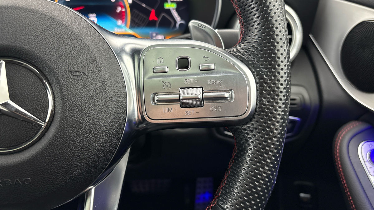 Mercedes-Benz GLC Image 14