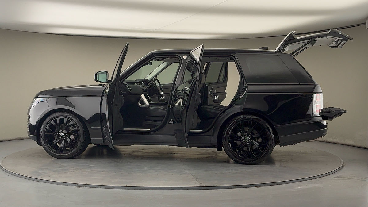 More views of Land Rover Range Rover