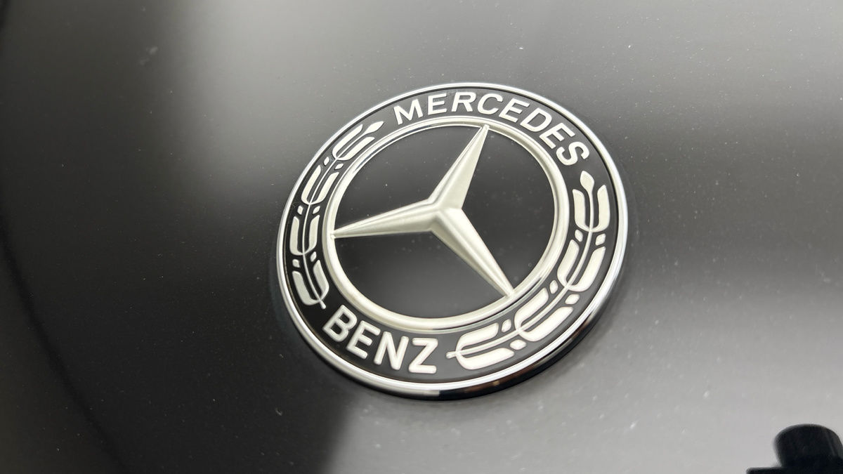 Mercedes-Benz E Class Image 24