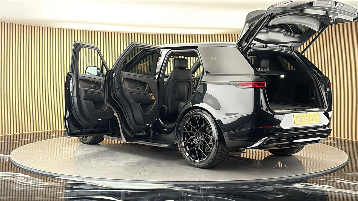 More views of Land Rover Range Rover Sport